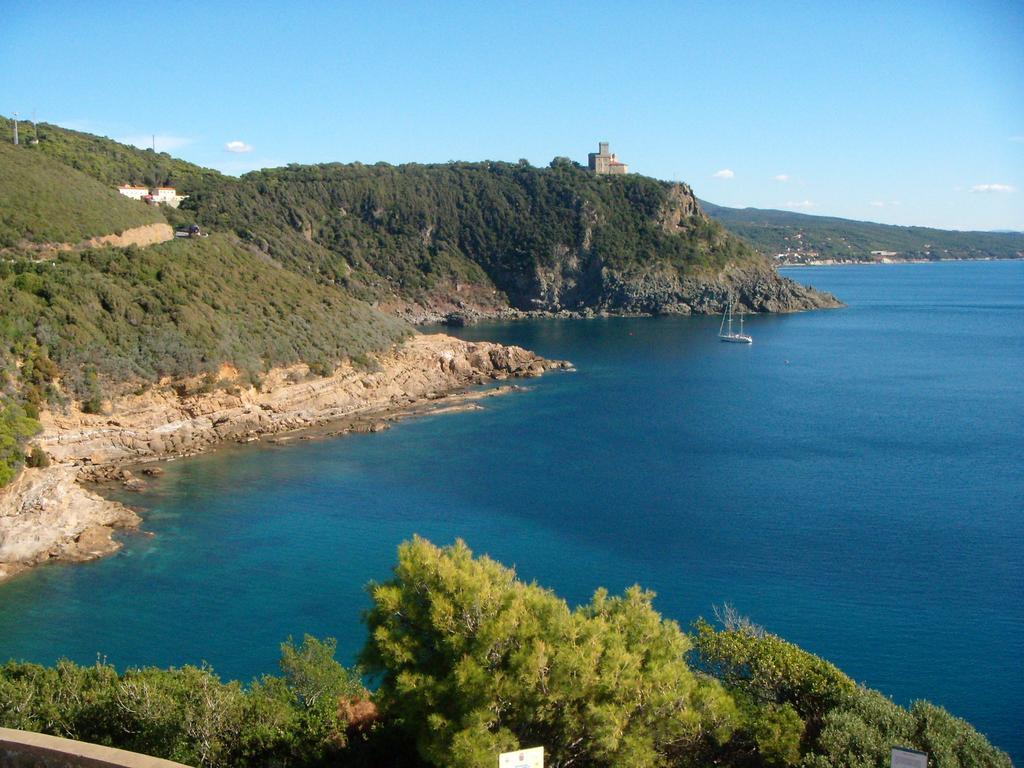 La Finestra Sul Mare B&B Ливорно Экстерьер фото